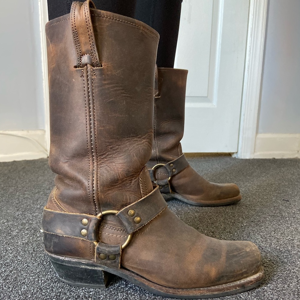 Harness Frye brown boot